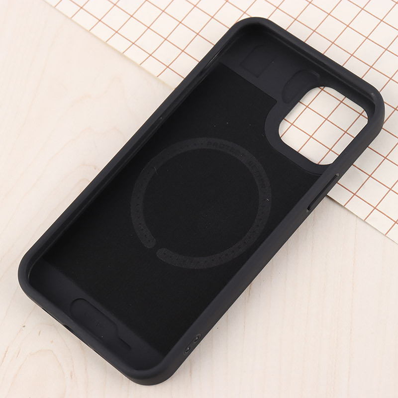 قاب سیلیکونی مگ سیف Gear4 آیفون iPhone 11 Pro