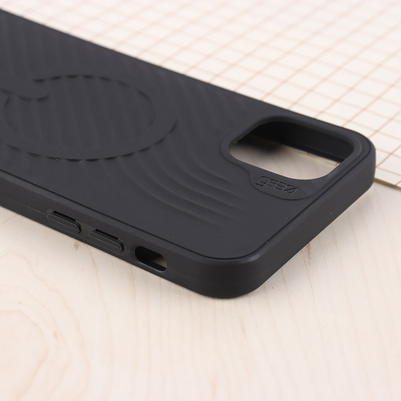 قاب سیلیکونی مگ سیف Gear4 آیفون iPhone 11 Pro Max