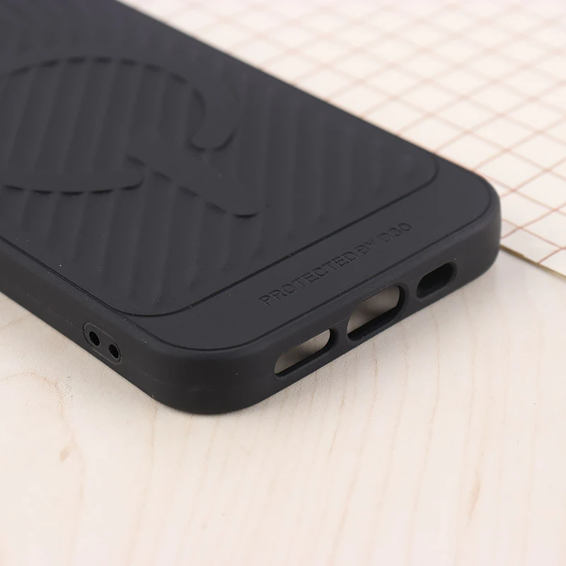 قاب سیلیکونی مگ سیف Gear4 آیفون iPhone 13 / 14