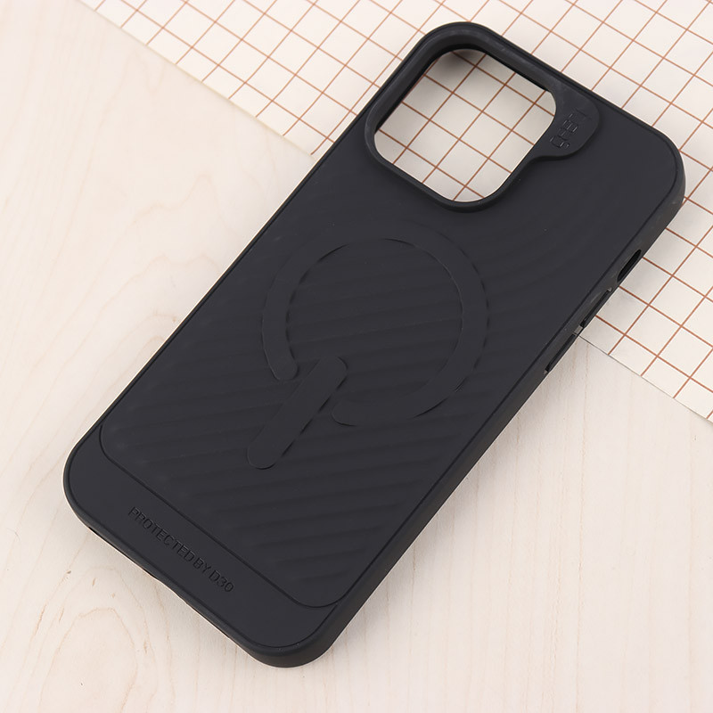 قاب سیلیکونی مگ سیف Gear4 آیفون iPhone 14 Pro Max
