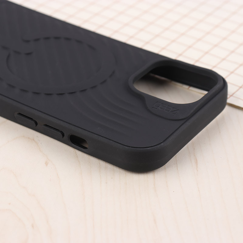 قاب سیلیکونی مگ سیف Gear4 آیفون iPhone 15
