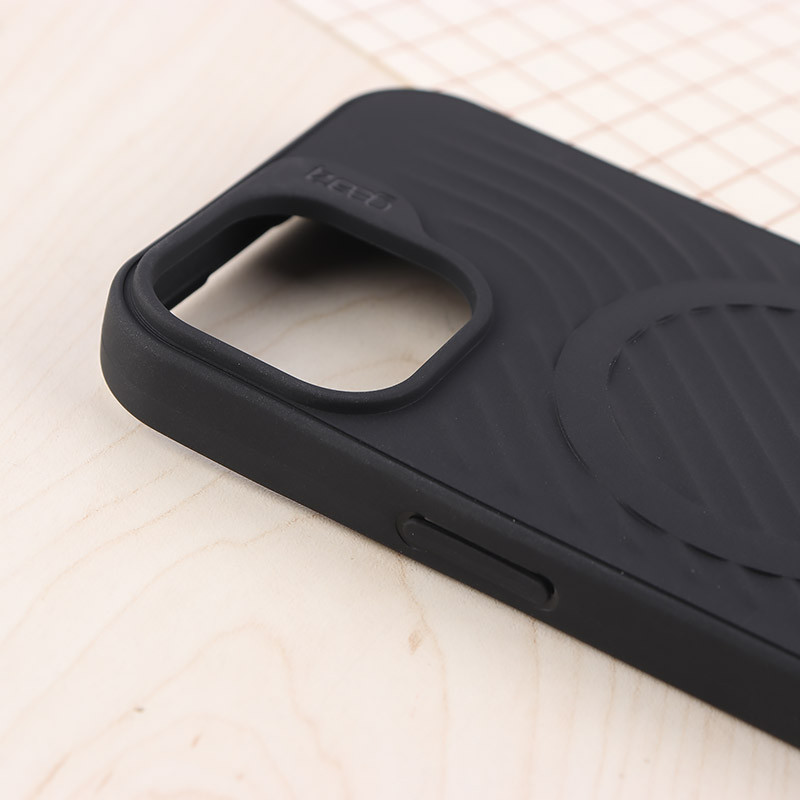 قاب سیلیکونی مگ سیف Gear4 آیفون iPhone 15