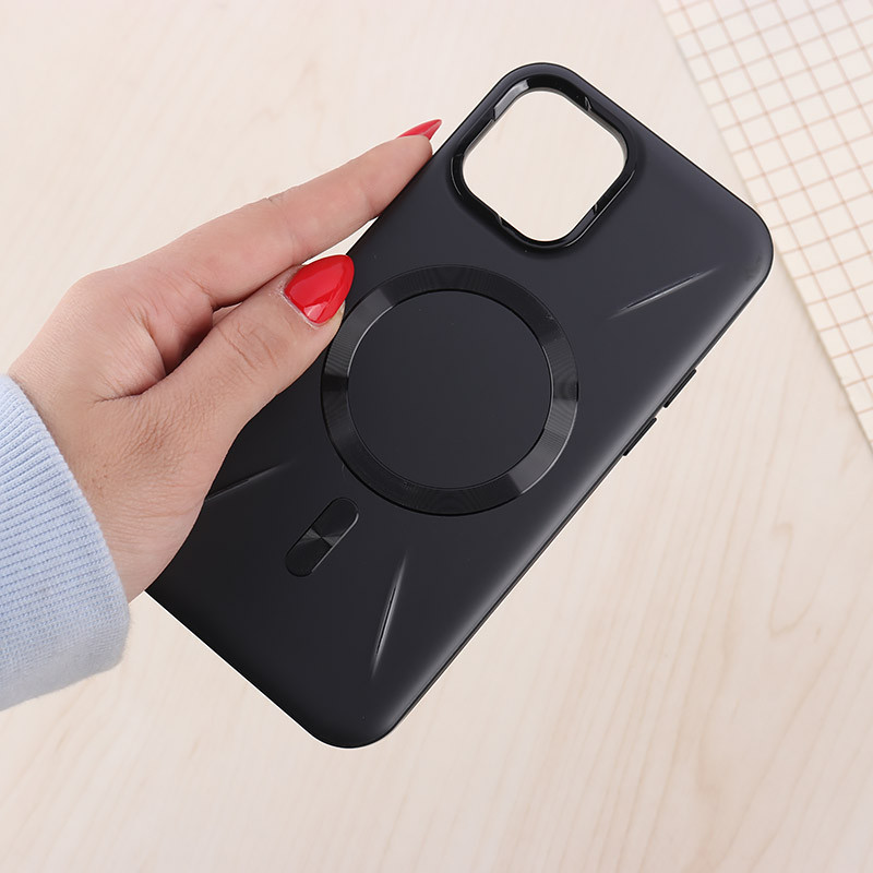 قاب PC مگ سیف آیفون iPhone 12 / 12 Pro براق