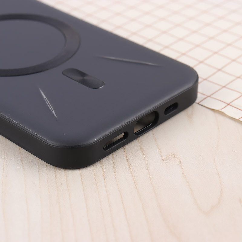 قاب PC مگ سیف آیفون iPhone 12 / 12 Pro براق