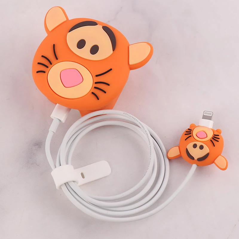 ست محافظ کابل و کلگی شارژر سیلیکونی آیفون طرح Tigger