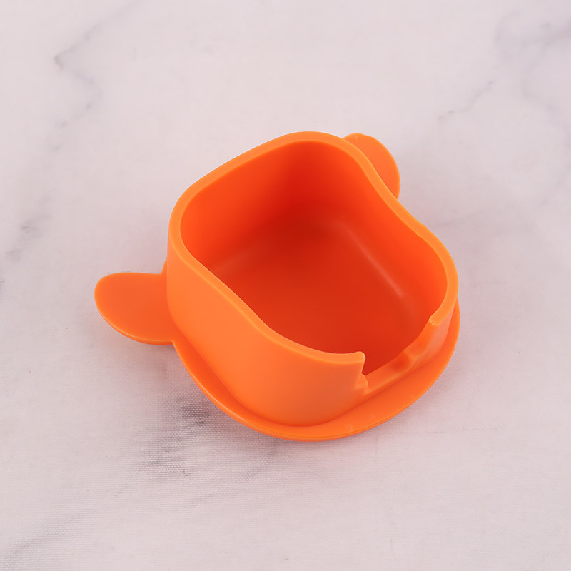 ست محافظ کابل و کلگی شارژر سیلیکونی آیفون طرح Tigger