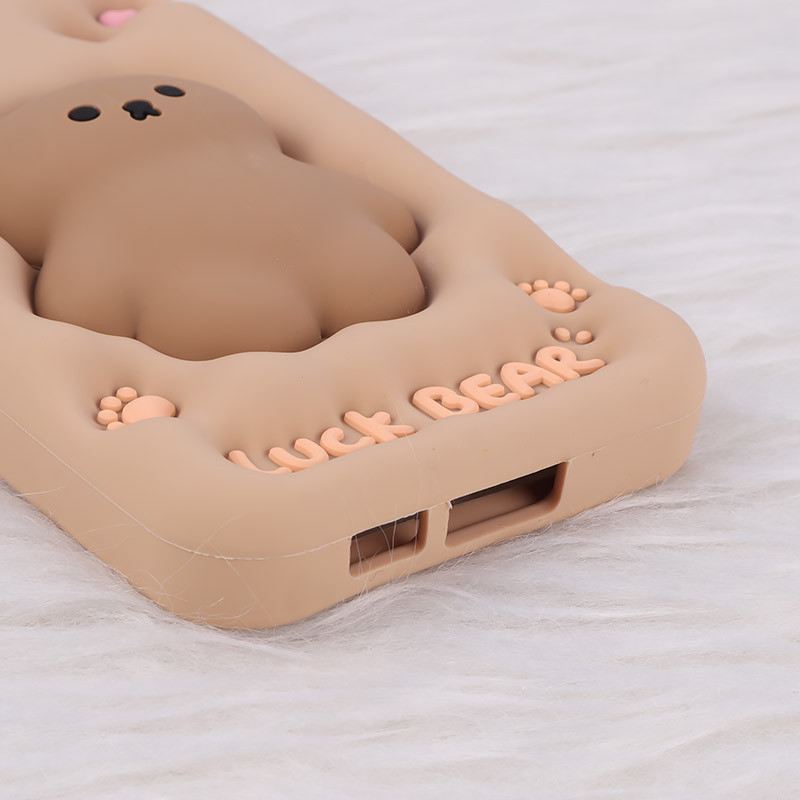 قاب سیلیکونی فیجت دار سامسونگ Galaxy S23 FE 5G برجسته طرح Luck Bear
