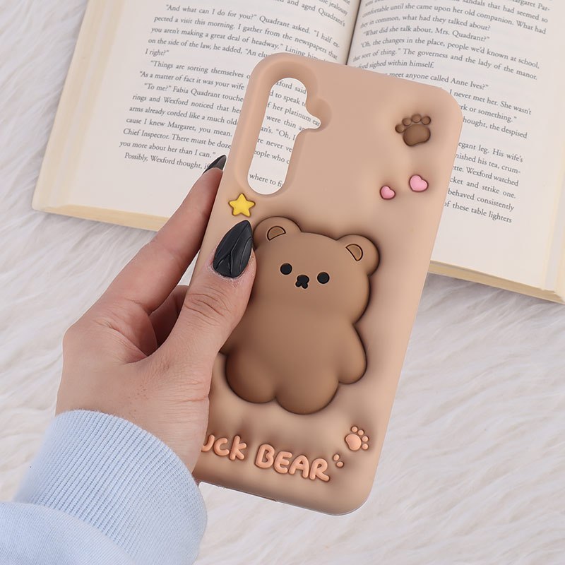 قاب سیلیکونی فیجت دار سامسونگ Galaxy S23 FE 5G برجسته طرح Luck Bear