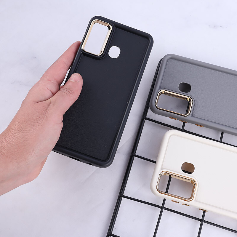 قاب سولید چرمی سامسونگ Galaxy A20 / A30 دور محافظ متال