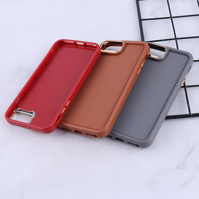 قاب سولید چرمی آیفون iPhone 7 Plus / 8 Plus دور محافظ متال