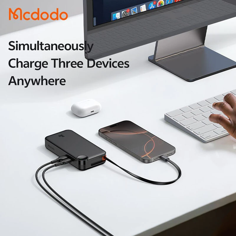 پاور بانک فست شارژ مک دودو MC-387 QC PD 30W ظرفیت 10000 میلی آمپر ساعت