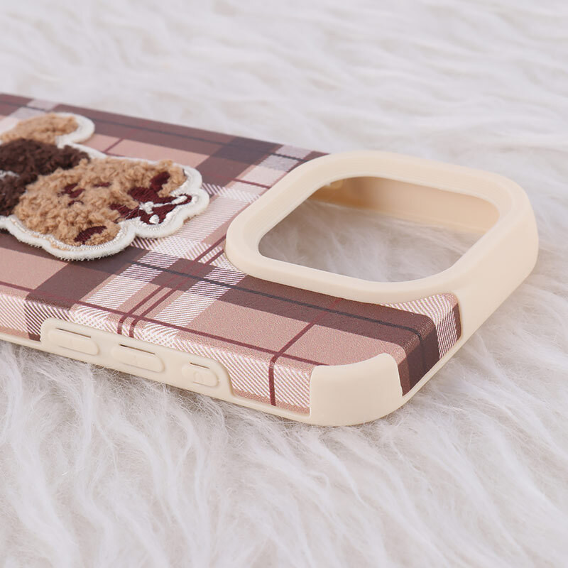 قاب ژله ای آیفون iPhone 15 Pro طرح Burrbery Teddy