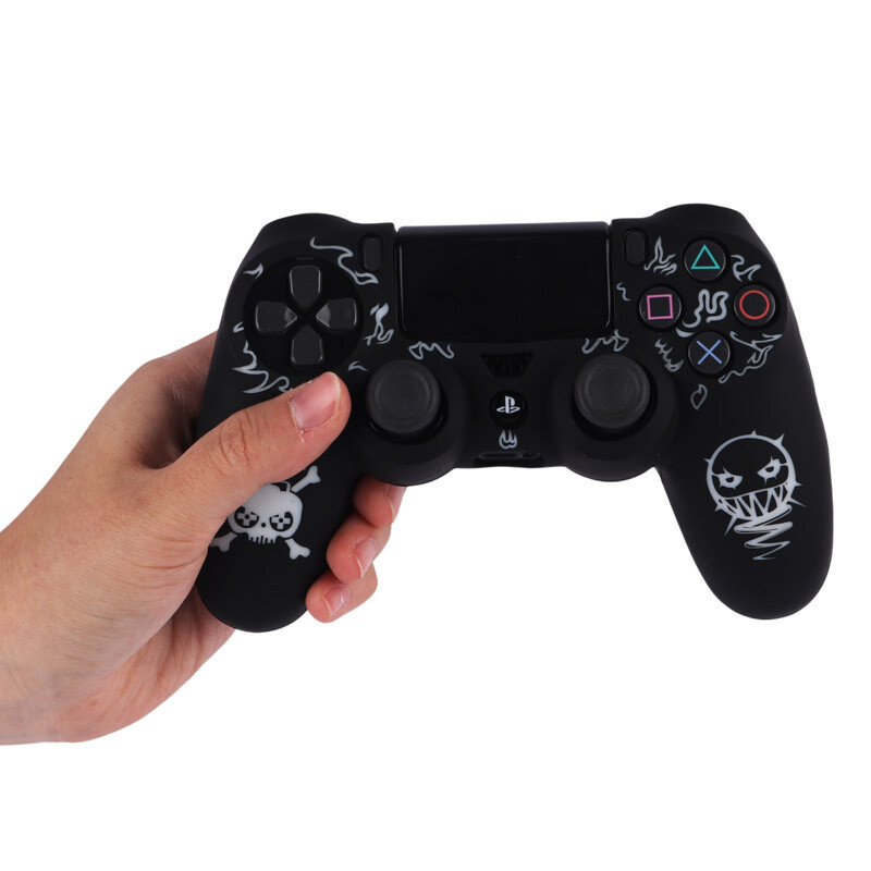 روکش دسته بازی PS4 طرح فانتزی کد 50