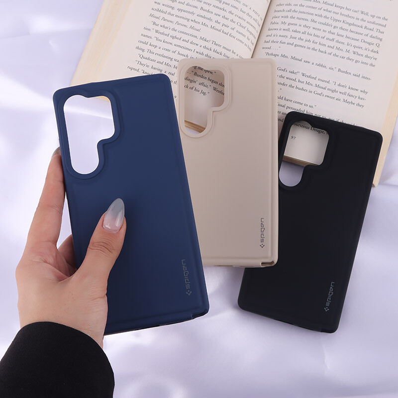 قاب سیلیکونی ژله ای Spigan سامسونگ Galaxy S25 Ultra