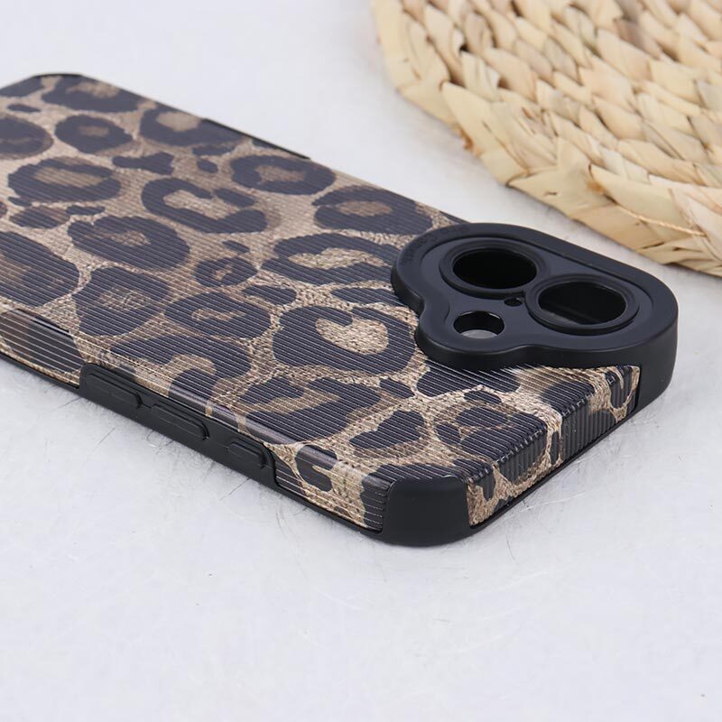 قاب کبریتی آیفون iPhone 16 طرح پلنگی محافظ لنزدار برجسته