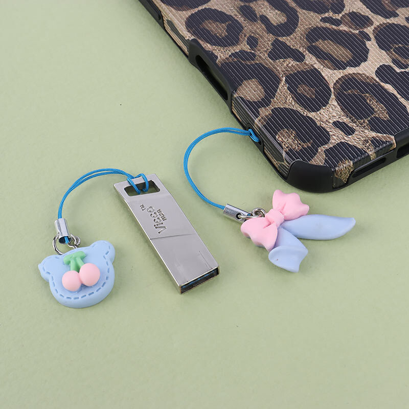 آویز فلش و موبایل فانتزی آبی