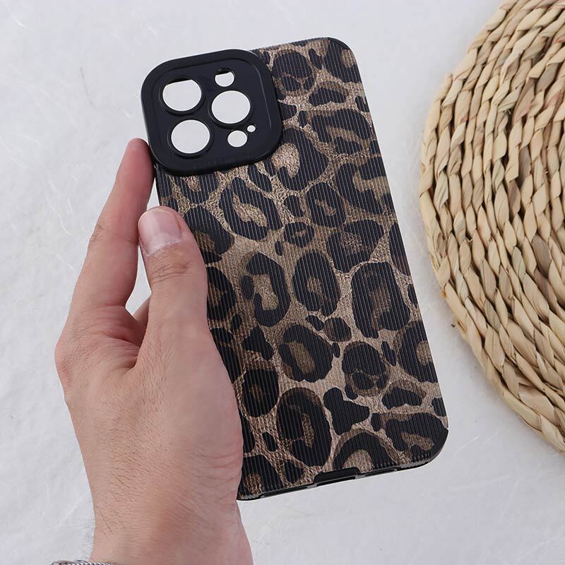 قاب کبریتی آیفون iPhone 13 Pro Max طرح پلنگی محافظ لنزدار برجسته