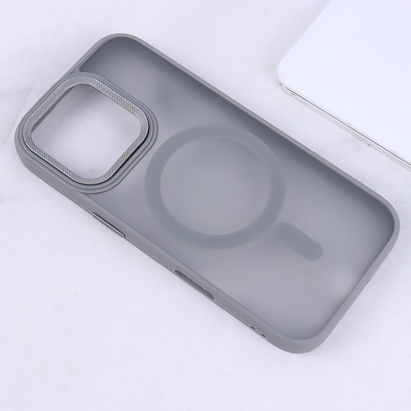 قاب PC مگ سیف آیفون iPhone 16 Pro پشت مات محافظ لنز متال