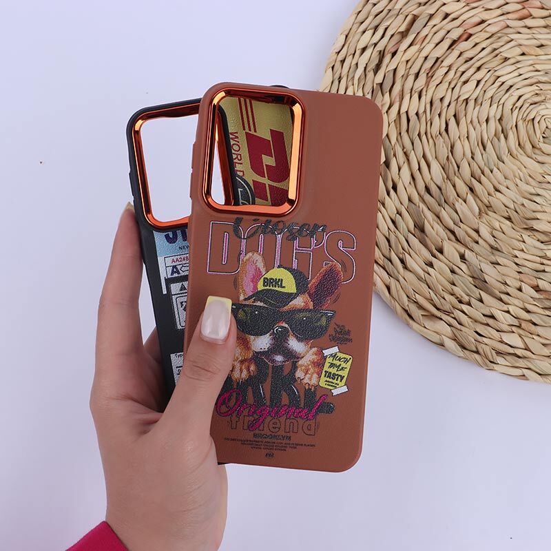 قاب چرمی سامسونگ Galaxy A56 طرح دار دور محافظ لنز متال