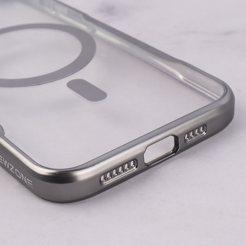 قاب طرح تیتانیوم شفاف Joyporodo مگ سیف iPhone 15 Pro Max