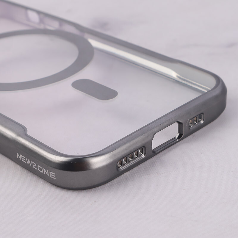 قاب طرح تیتانیوم شفاف Joyporodo مگ سیف iPhone 13 / 14