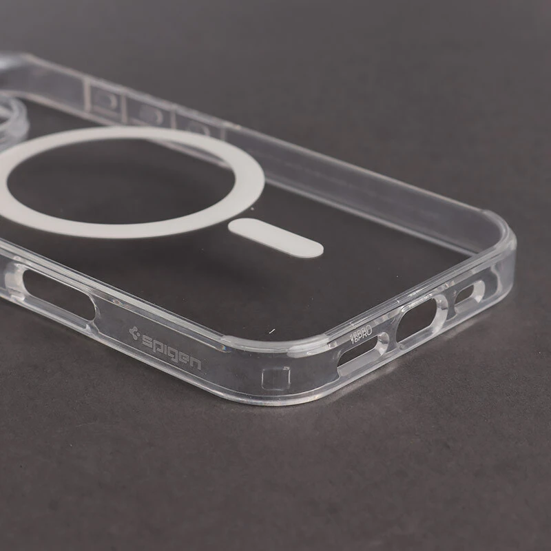 قاب مگ سیف Spigen آیفون iPhone 16 Pro