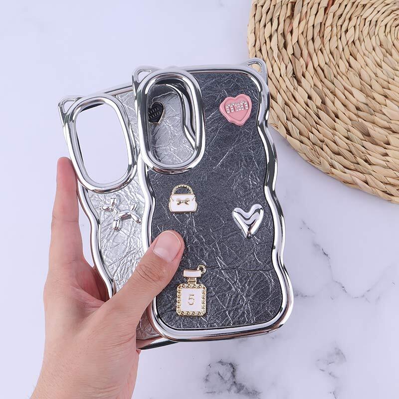 قاب چرمی موج دار سامسونگ Galaxy S24 FE برجسته گوش دار