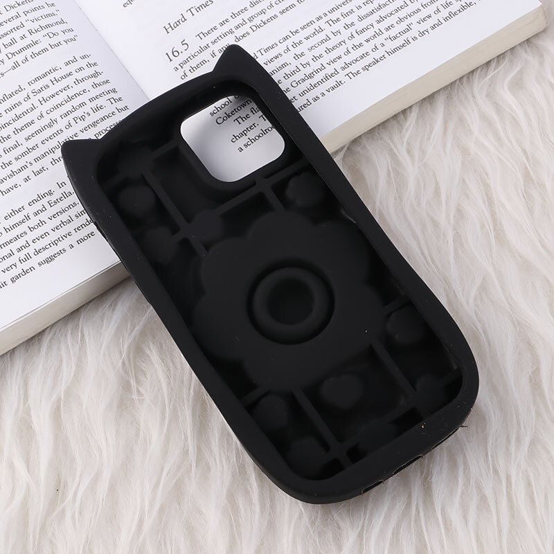 قاب سیلیکونی آیفون iPhone 12 / 12 Pro پاپ سوکت دار گوش دار طرح پنجه