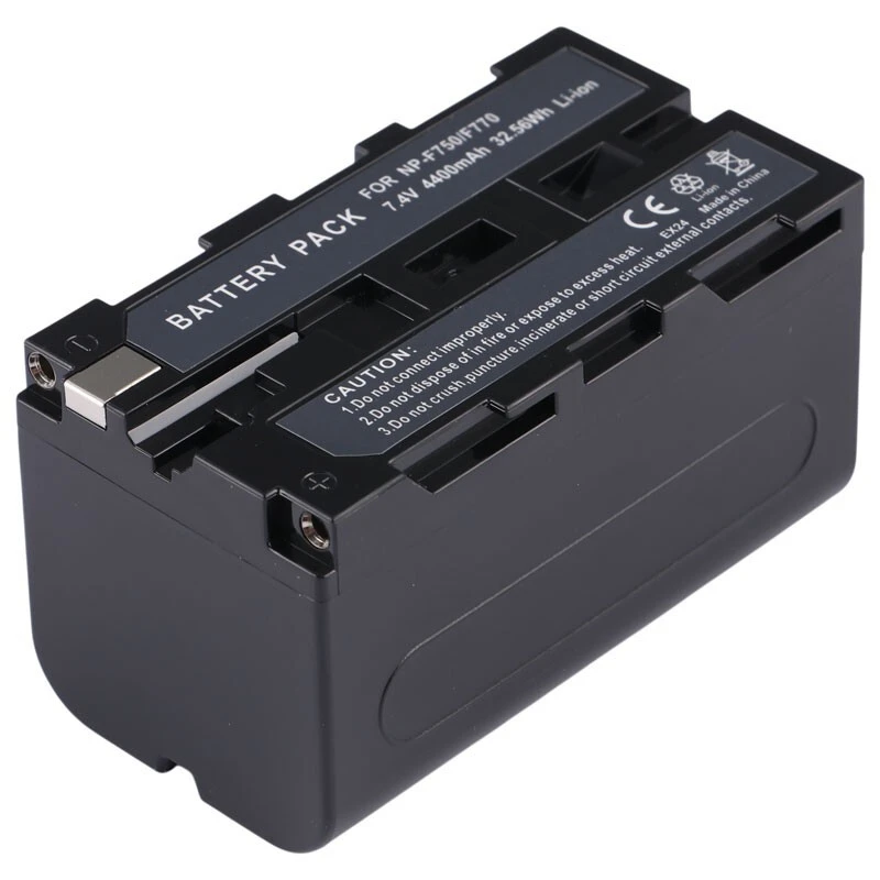 شارژر باتری دوربین عکاسی + 2 عدد باتری NP-F750/F770