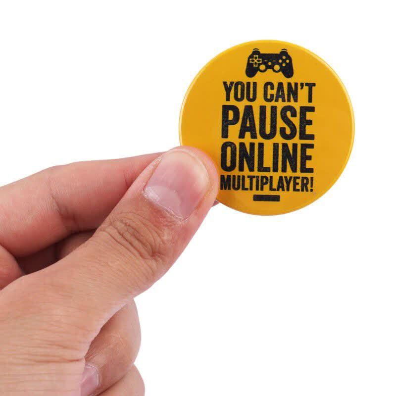 پیکسل سنجاقی You Cant Pause Online Multiplayer