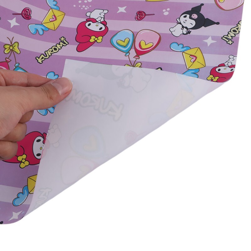 کاغذ کادو طرح دار لبوبو و کرومی بسته 50 عددی