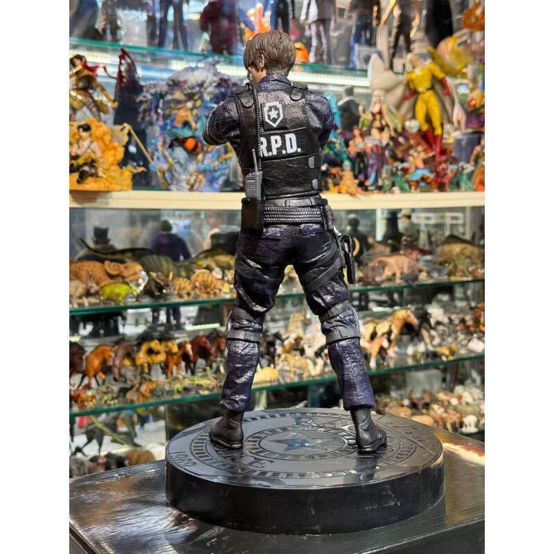 اکشن فیگور طرح Resident Evil Leon Scott Kennedy کد B29