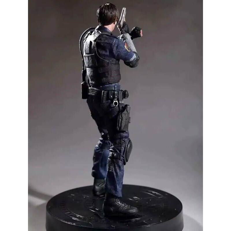 اکشن فیگور طرح Resident Evil Leon Scott Kennedy کد B29