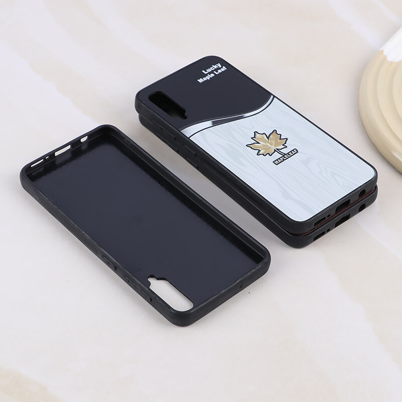 قاب PC Mapleleaf