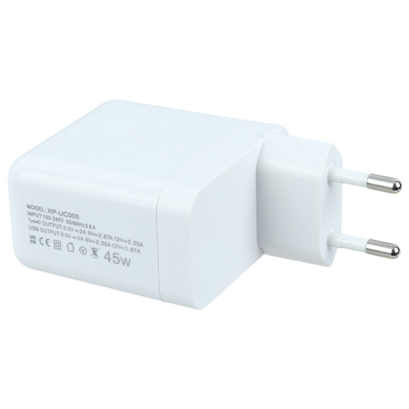 شارژر دیواری 45 وات ایکس پی پروداکت XP-UC005 QC3.0 PD 3A