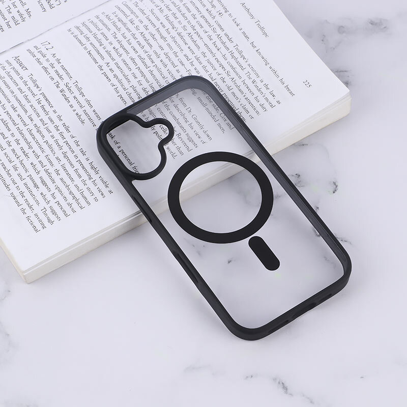 قاب PC مگ سیف آیفون iPhone 17 دور رنگی