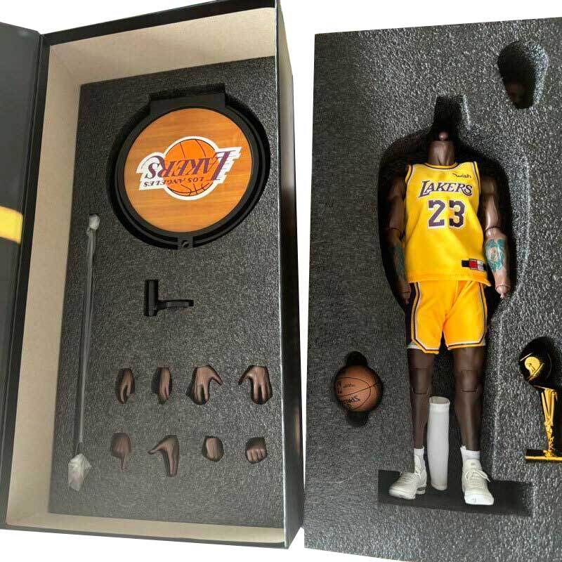 اکشن فیگور طرح Lakers LeBron James 23