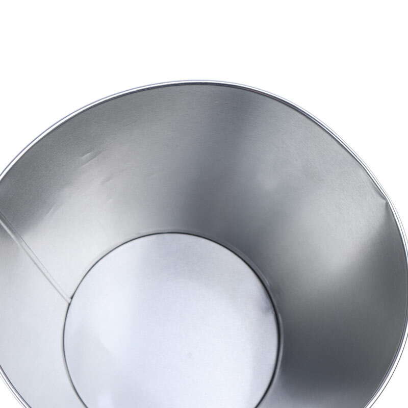 سطل زباله فلزی طرح دار