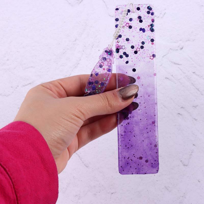 نشانگر کتاب رزینی طرح ابر و باد