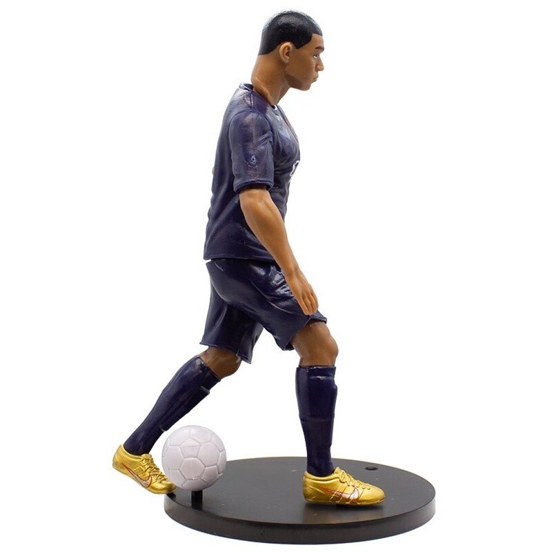 اکشن فیگور طرح امباپه پاریس سنت ژرمن