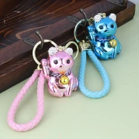 جاکلیدی هولوگرامی نگین دار گربه نشسته + بند آویز