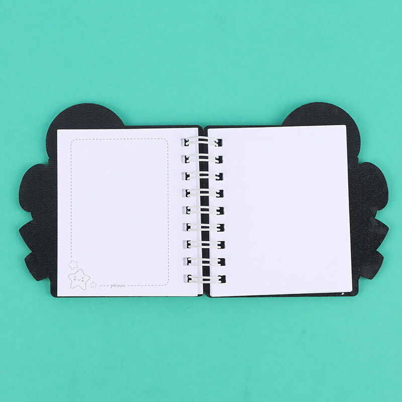 دفترچه یادداشت 47 برگ طرح فضانور بغل بازشو