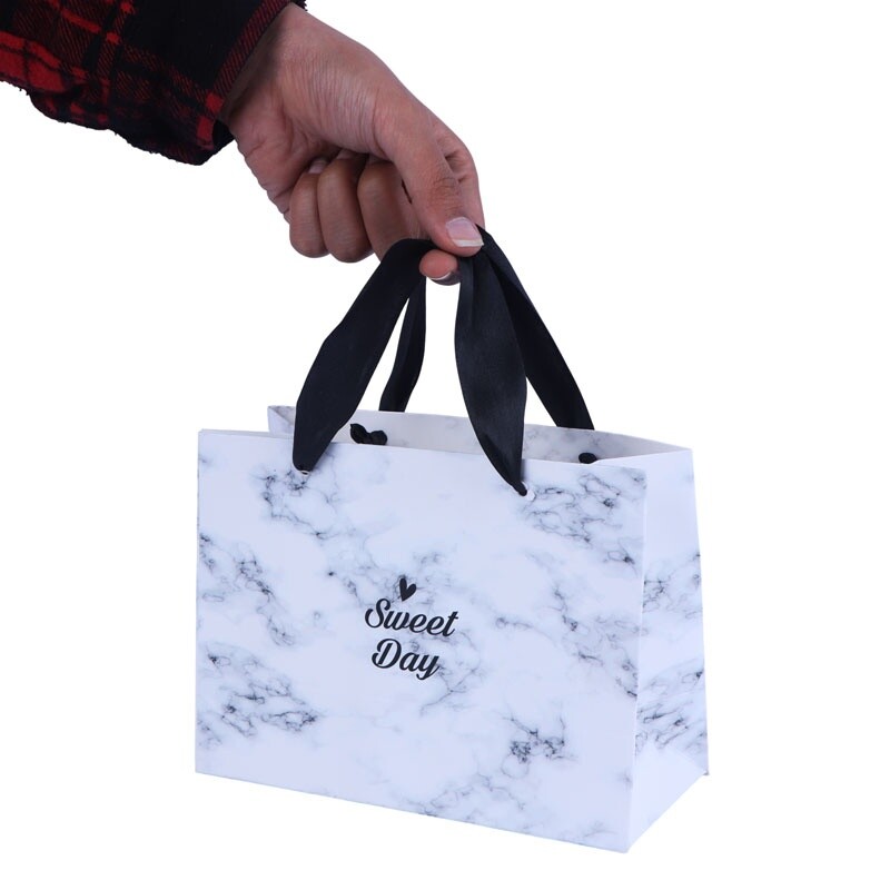 ساک دستی مقوایی کد 50107