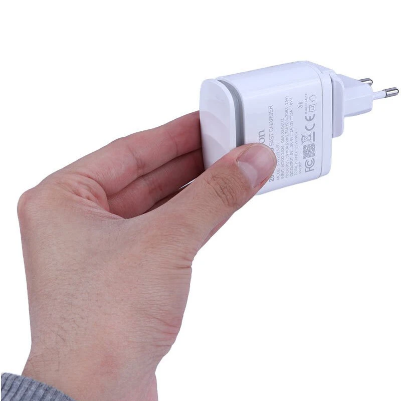شارژر دیواری 25 وات سیبراتون S-W2225i-PD QC3.0 PD 3A + کابل تبدیل آیفونی