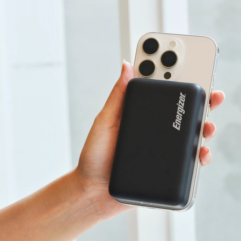 پاور بانک بی سیم فست شارژ انرجایزر Ultimate QM10006PQ PD 20W ظرفیت 10000 میلی آمپر ساعت