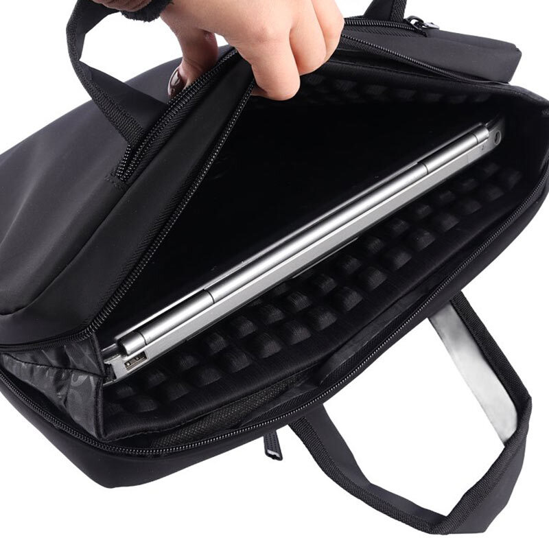 کیف لپ تاپ دوشی CAT B01600