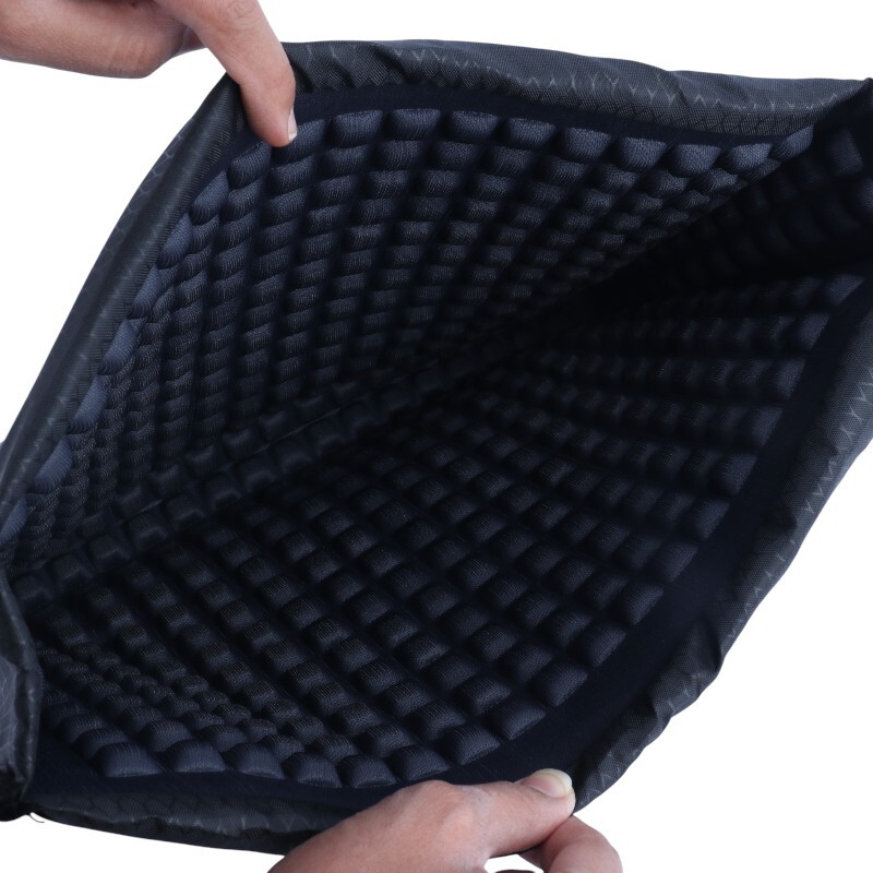 کیف لپ تاپ سه کاره Benetton B01020