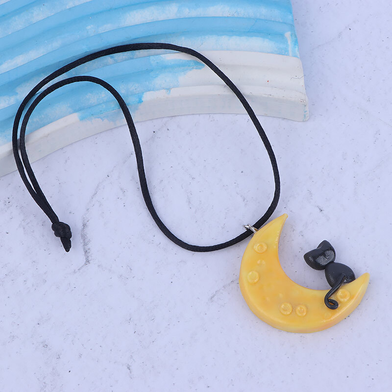 آویز ماشین طرح گربه و ماه