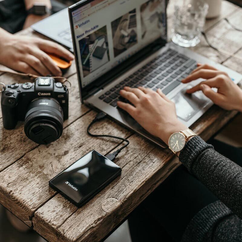 هارد اکسترنال ورباتیم Verbatim Store n Go 1TB + هدیه کیف هارد