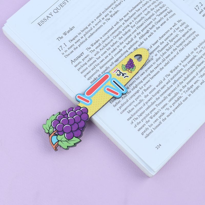 نشانگر کتاب چوبی رویال طرح انگور